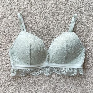 H&M Mint Teal Green Push Up Lace Wireless Bralette / Bra 32D Semi Long Line